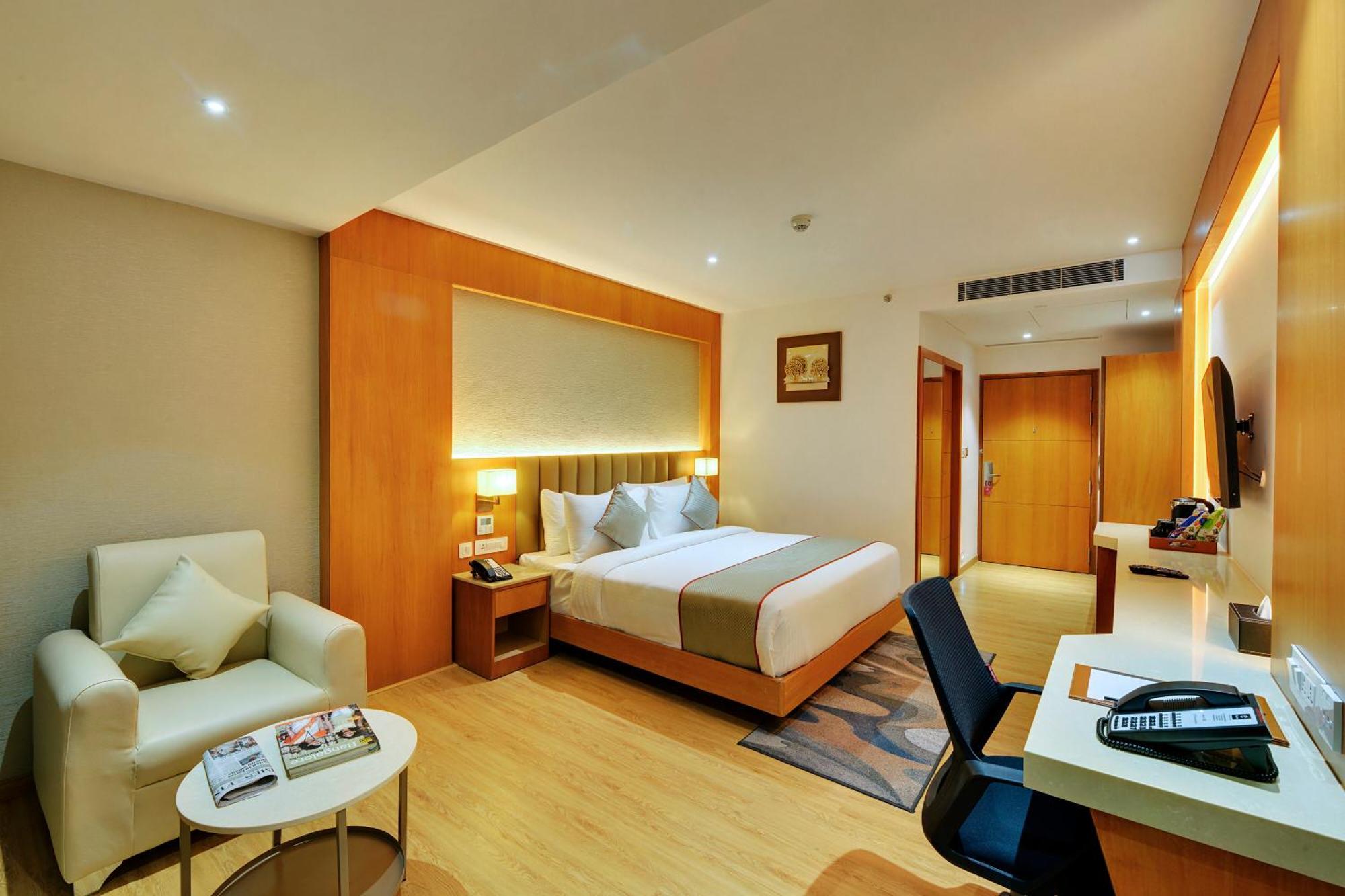 Clarion Hotel Bangalore Exterior photo